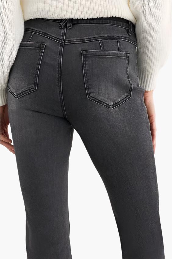 Sophia Microflare Jean