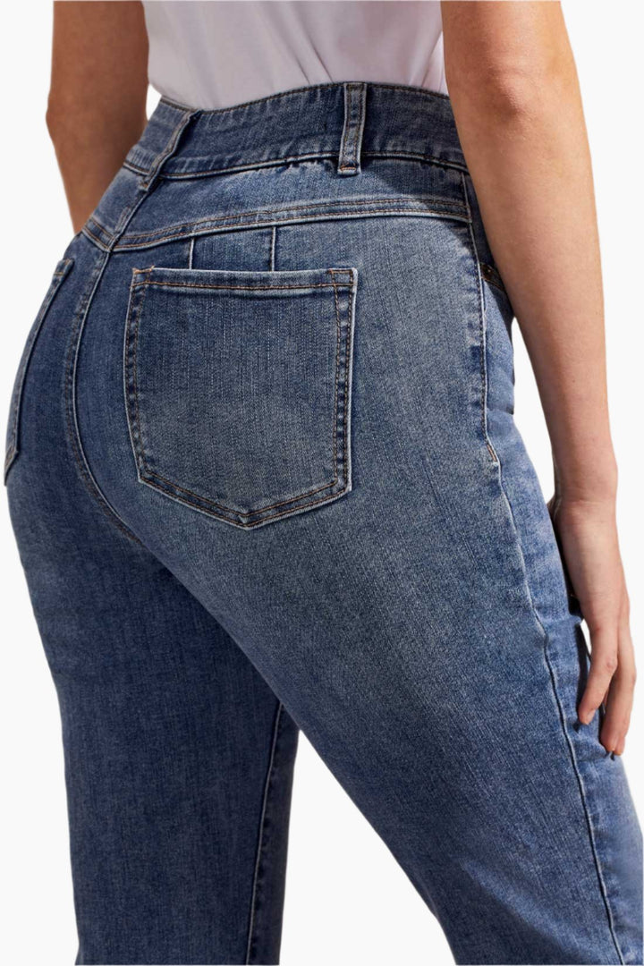Sophia Curvy Straight Leg Jean