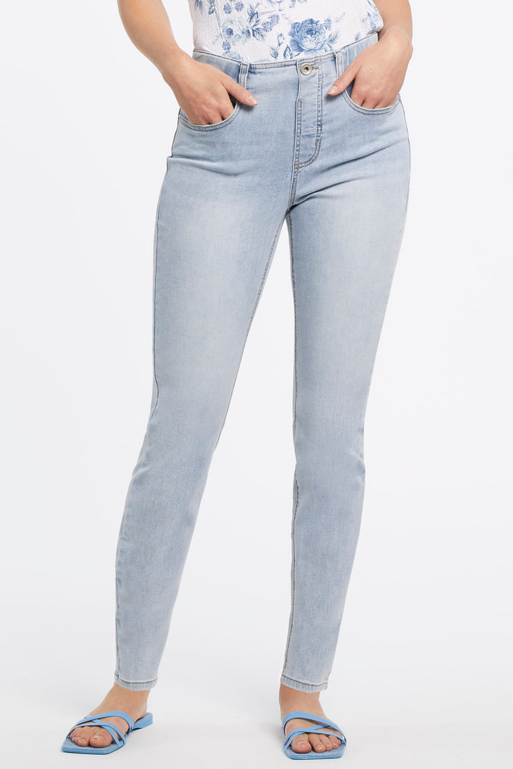 Icon Jean Blue Fog - Final Sale